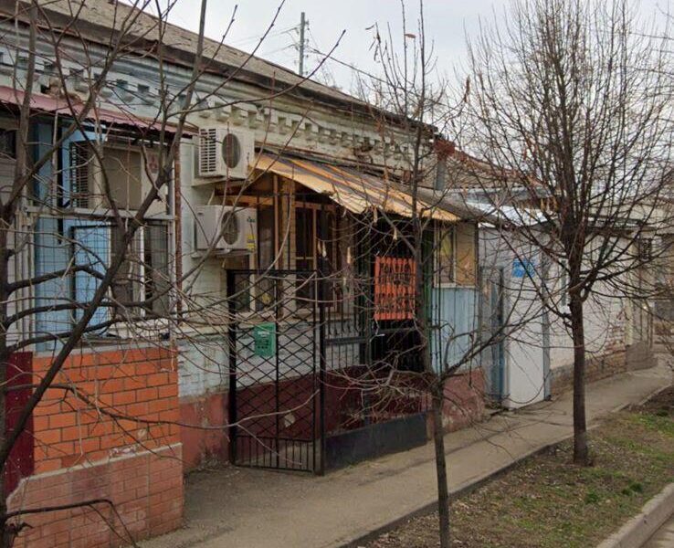 Янковского 106
