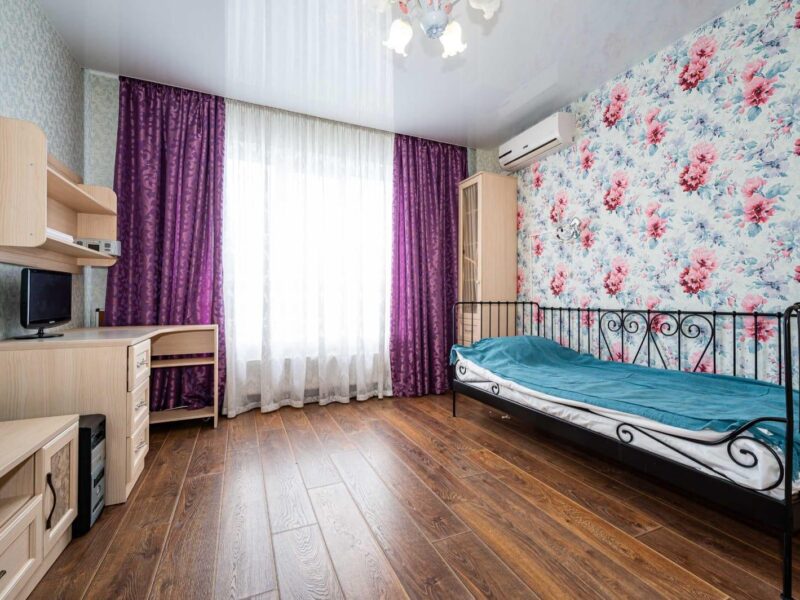 Ул. Лаврова, 8, к.5