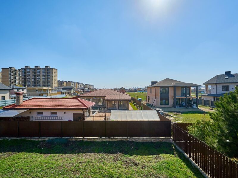 КП Николино Парк, Лётчика Краснопёрова ул.