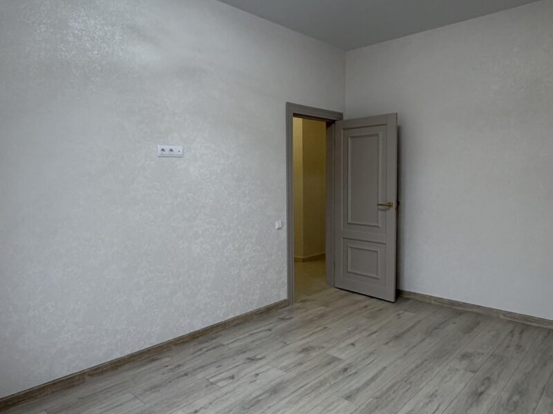 КП Южная Столица, Лазаревская 57