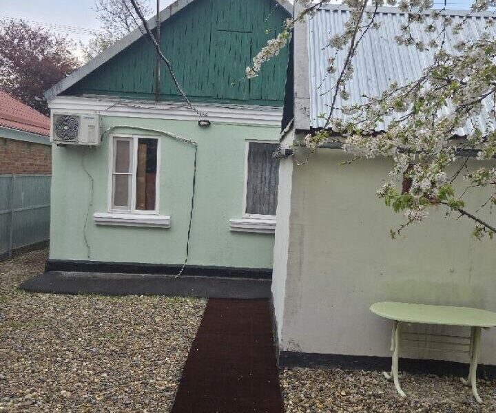 Красных зорь ул.