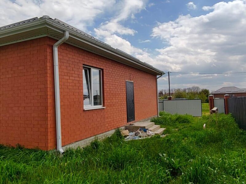 С. Красносельское, Российская ул.