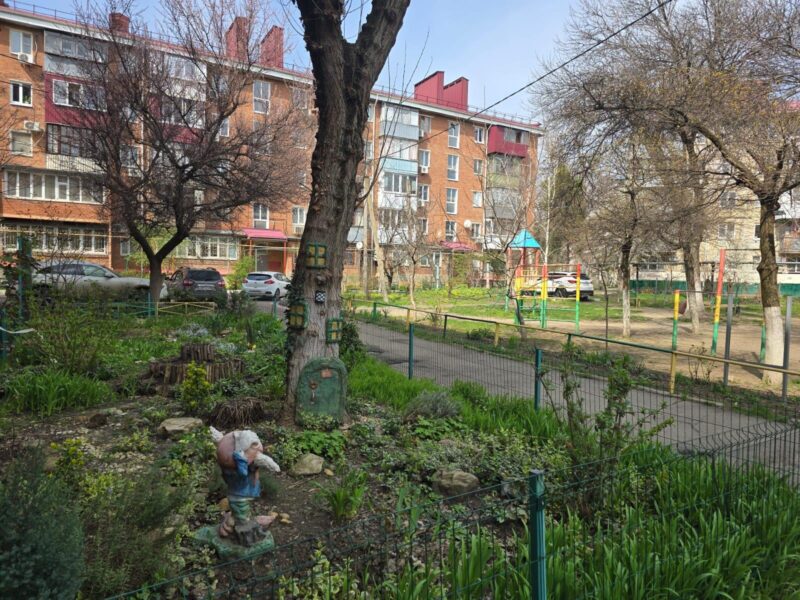 Бургасская 37