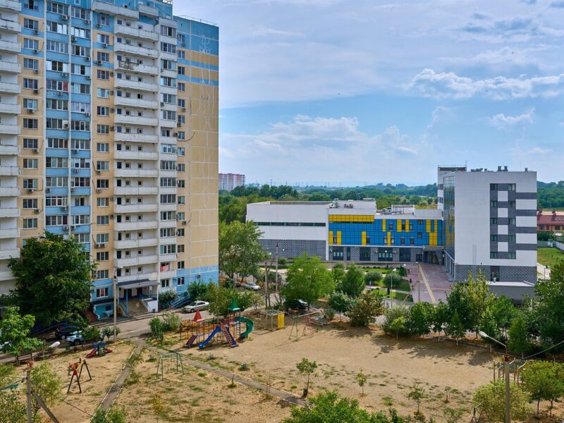 Парусная 20/2