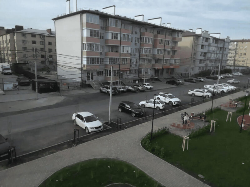 Ул. Парижская, 5/3