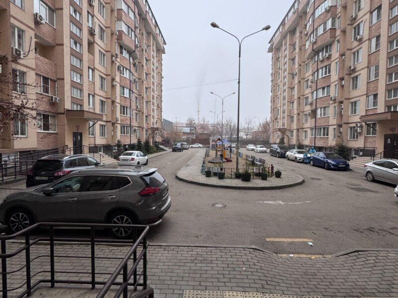 Селезнева 4/10