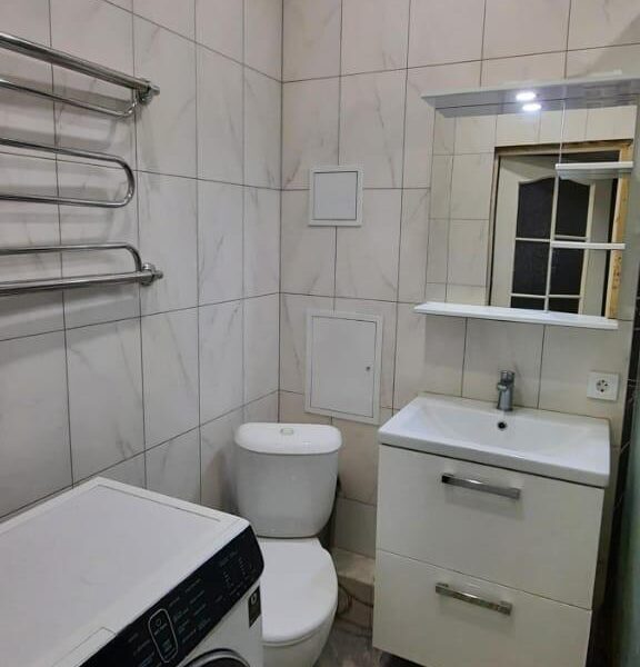 Комарова 106Б