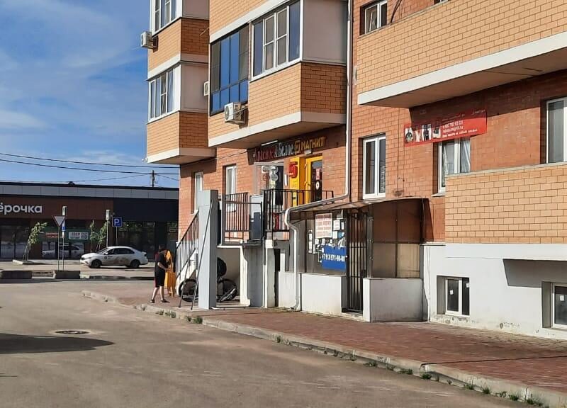 Комарова 106Б