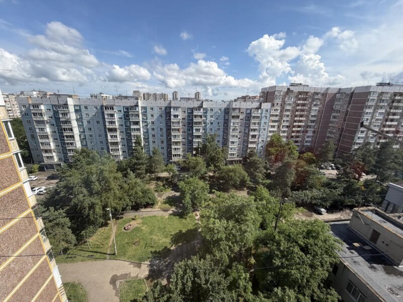 Ул. 70-летия Октября, 16, к1