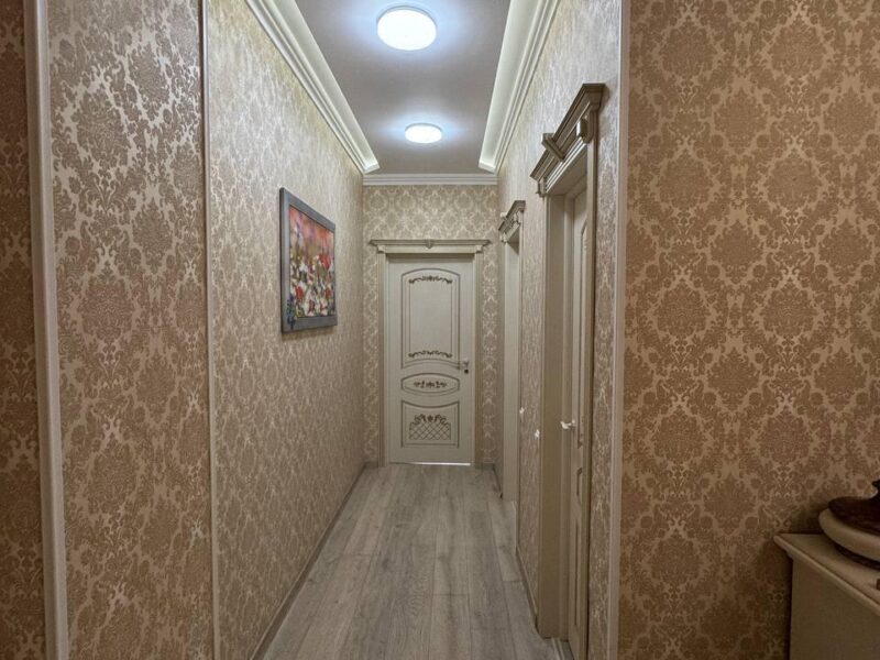 Ул. Баварская, 8