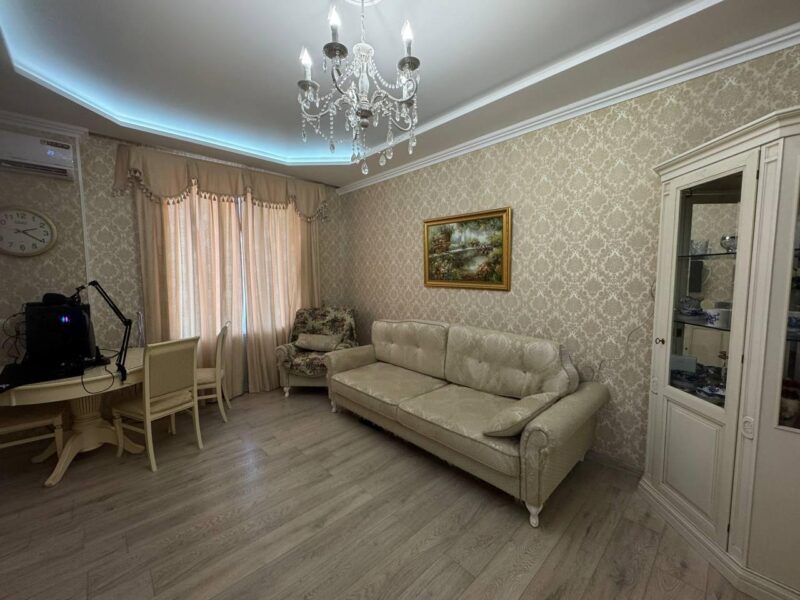 Ул. Баварская, 8