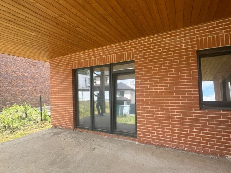 Николая Жугана ул.