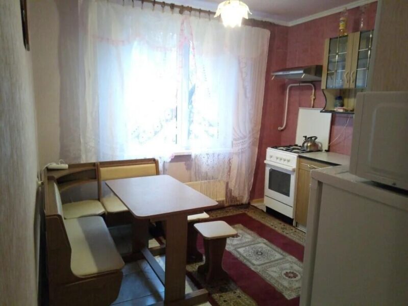 Чекистов 8